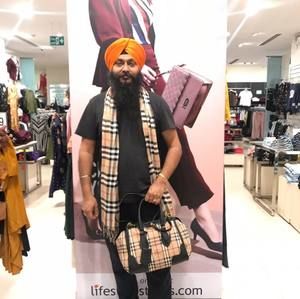 Meet your Posher, Manjit